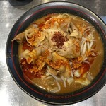 麺創研 紅 - 紅　バラ肉増し