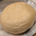 マイスイーツ - 料理写真:...清水屋「生クリームパン(300円)」、北海道産クリーム・岡山県で製造・佐賀県で販売?