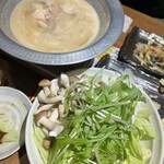 個室完備 大衆とり酒場 とりいちず - 水炊き