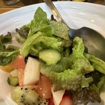 自由軒 - 野菜サラダ