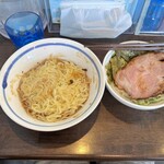 麺や 青雲志 - 麺大盛りでいつもよりみっちり！