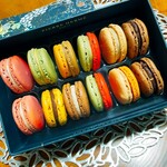 ピエール・エルメ・パリ 日本橋三越店 - 