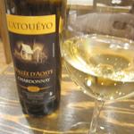 トラットリア ダ コヴィーノ - ラトエヨ ヴァッレ・ダオスタ シャルドネ2011　グラス　￥900