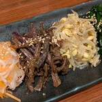 肉小僧 匠 - ナムルの盛り合わせ