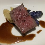 FQ - 飛騨牛　しんしんと言われた気がしてます。しっかり肉の旨みを楽しみました。火入れ加減もとても良かったです。