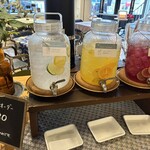 ニューラフレア - ランチプレートを頼むと付いてくるドリンクバー！