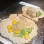 旨い海鮮の店 居酒屋 凛 - ホタテ！！コーンが甘くてなんか嬉しいやつ