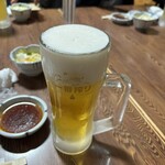 餃子 山女 - キンキンに冷えた生ビール