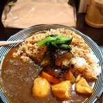 欧風カリーＭ - 野菜カレー『特盛400g+ルウ増』(770円+110円+110円)