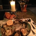 Bentley's Oyster Bar & Grill - 生牡蠣