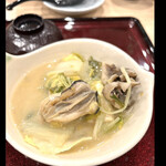 和食レストランとんでん - 料理写真:牡蠣鍋 美味しいスープに大粒牡蠣 byまみこまみこ