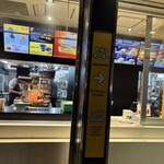 マクドナルド なんばパークス前店 - 