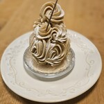 hannoc - ｢モンブラン｣ 750円 丹波栗の中にはチョコムースとベルガモットがアクセント