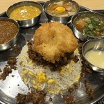 スパイス料理ナッラマナム - 