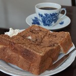 カフェ・ド・カファ - パンセット【トースト選択→シナモントースト】