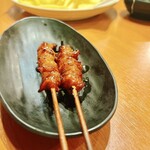 かしわ本舗 とりいし - 皮の熟成タレ焼 155円