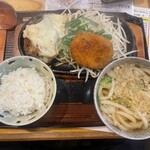 武州うどんあかねandみどりダイニング - 