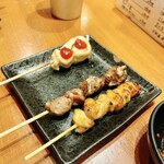 かしわ本舗 とりいし - ささみ梅しそ 160円
ぽんじり 160円
ずり 130円