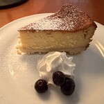 カフェ・ドゥ・トワ - ベイクドチーズケーキ