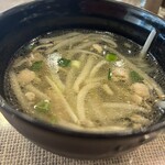 タイ料理ジャンピー - セットのスープ。