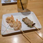 串鳥 - 料理写真:ガーリックシュリンプ 420円/豚アスパラ 200円