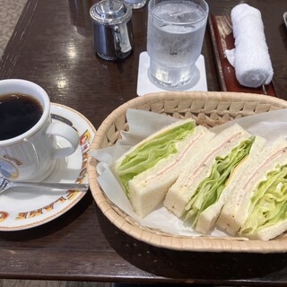 口コミ一覧 : 琥珀亭 （コハクテイ） - 東銀座/喫茶店 [食べログ]