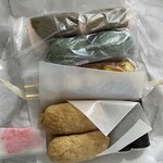伊勢屋 - 料理写真:お稲荷や団子など