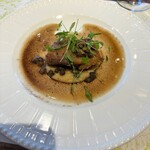 リストランテ アクアパッツァ - 前菜(エイヒレソテー・そら豆のソース).