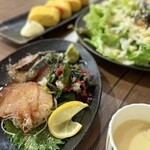 イカ活き造り 博多尽くし 個室居酒屋 うまかたい 福岡天神店 - 