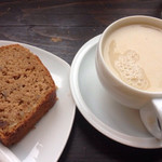 マグノリア - フルーツケーキと甘酒