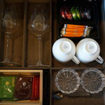 LAT.34°N by 蒼 - 部屋の備品