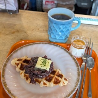 SUNDAY FULLER CAFE_0