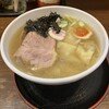 節系とんこつらぁ麺　おもと
