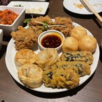 旨辛食堂 炎 - お通しの揚げ物