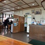 我部祖河食堂 - 広い店内