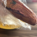 タクパン - 明太フランス(とんでもない量の明太子で雪崩起きます)