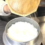 神戸牛 すき焼き･しゃぶしゃぶ 菊鶴 - 