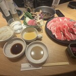 すき焼 しゃぶしゃぶつかだ - 