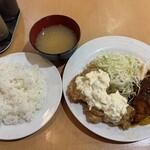 キッチンまつむら - メンチカツとチキン南蛮(2個)