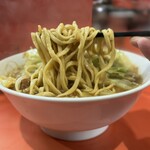 ラーメン二郎 - 少なめ　ニンニク、アブラ、カラメ
