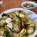 珍来 - 料理写真:餡掛けチャーハン