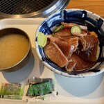 コスギグリルマーケット - ご飯¥140 まぐろのっけ丼¥600