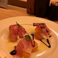 焼き鳥とワイン 萬鳥 祇園店 - 