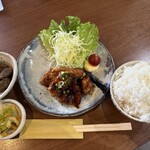 】♪とり肉の甘辛焼定食¥700