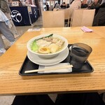 鳥藤とりそばスタンド - 全景