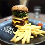 340742074 - BACON EGG CHEESE BURGER➕PINEAPPLE