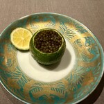 茶禅華 - 酸橘海蜇　かぼすの中にはキャビアとクラゲ
