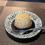 チャイニーズガーデンレストラン 深記 - 胡麻団子
