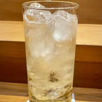 青山鮨孝 - ノンアルコール梅酒ソーダ
