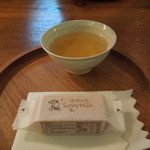 Sunny Hills - 店内でまず試食！